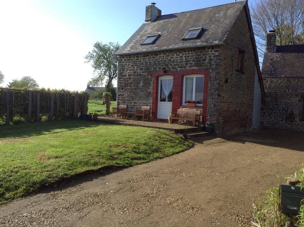 La Perruche Holiday Gite Heussé Exterior foto